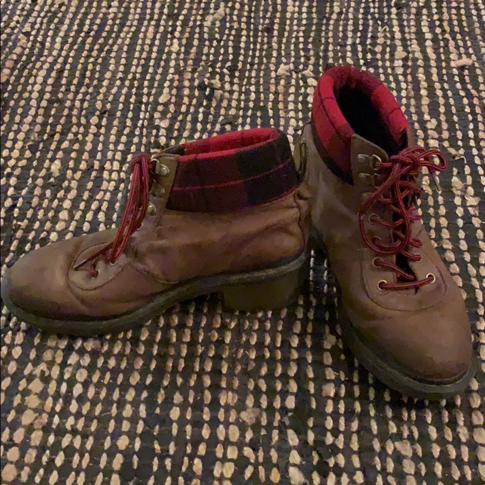 Dr. Martens Frieda Heeled Boot